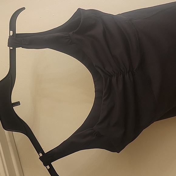 Lululemon Black Aria II Scoop Back Yoga Workout Tank Size 6 - Picture 9 of 10